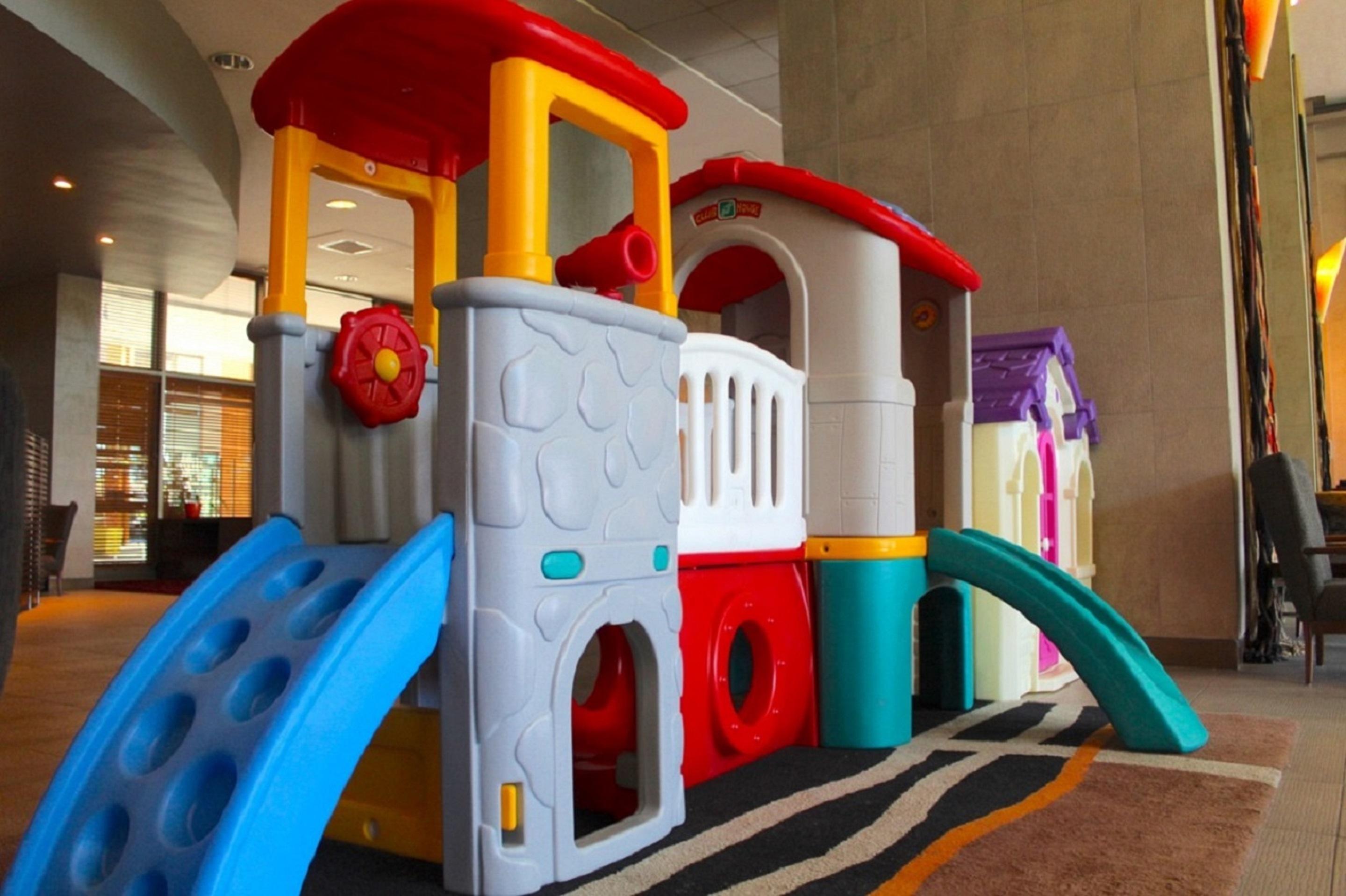 Sonesta Hotel Osorno Esterno foto A playground in a shopping mall