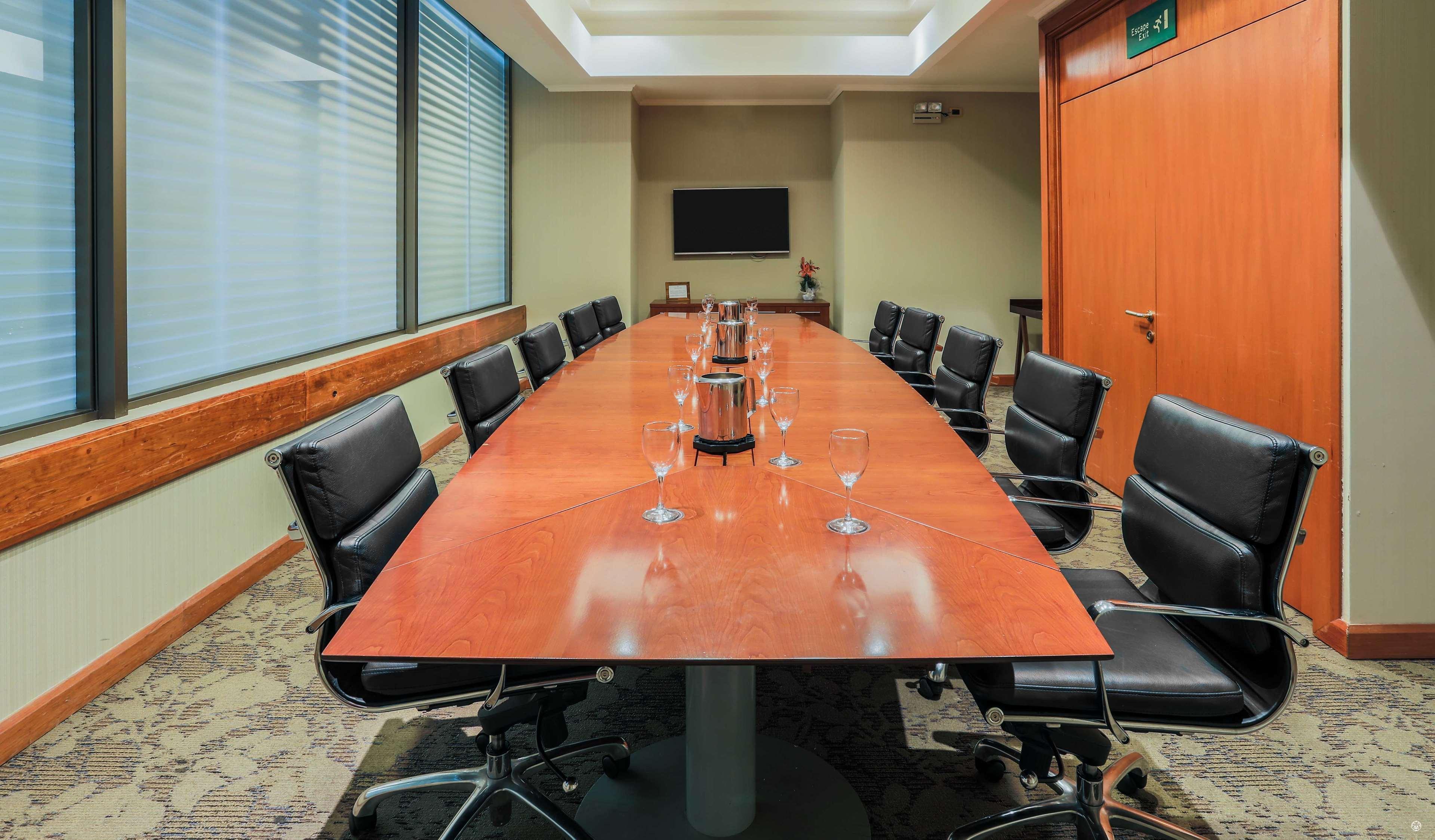 Sonesta Hotel Osorno Esterno foto Boardroom at the Hilton San Francisco Airport