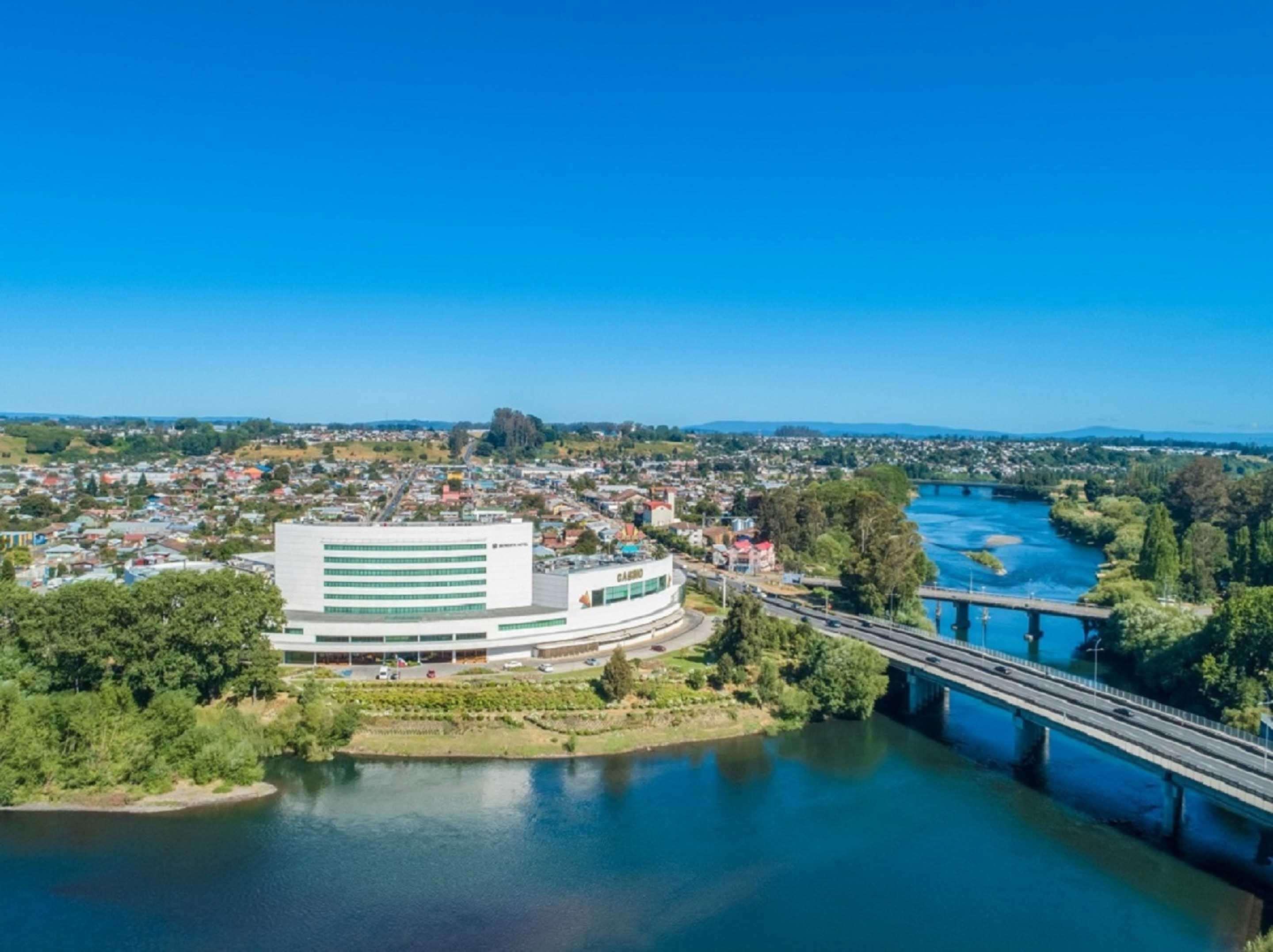 Sonesta Hotel Osorno Esterno foto Aerial view of the Waikato Hospital
