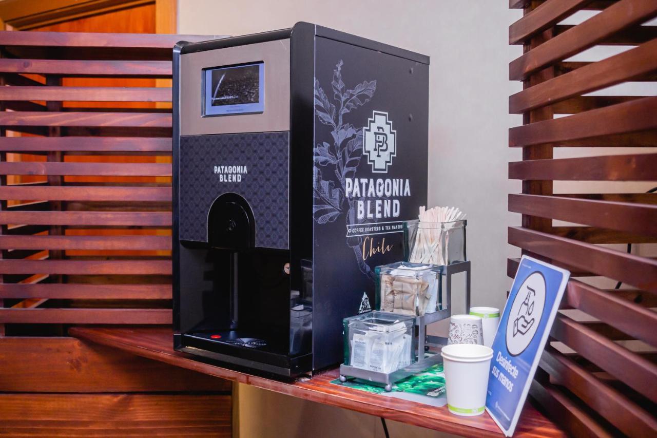 Sonesta Hotel Osorno Esterno foto A coffee machine