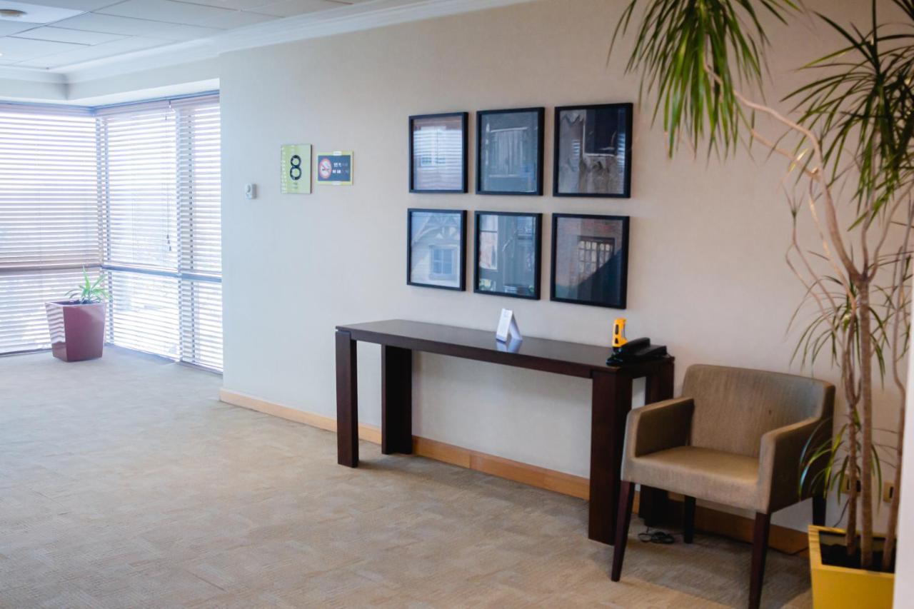 Sonesta Hotel Osorno Esterno foto The lobby of the 8th floor