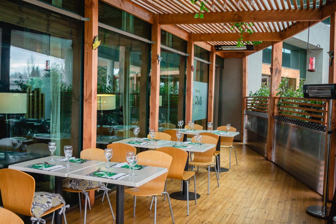 Sonesta Hotel Osorno Esterno foto The restaurant at the National Museum of the Marine Corps